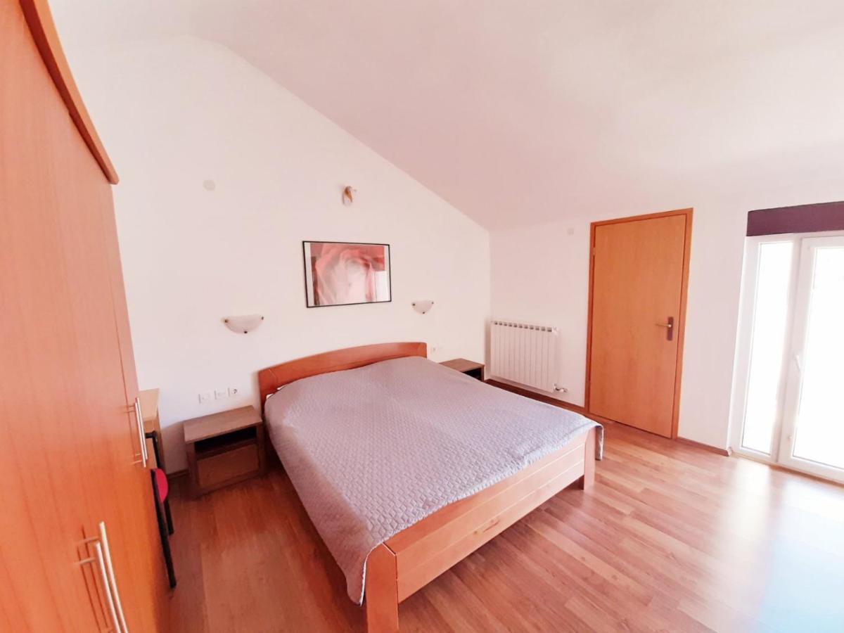 Apartments Izabela Muzic-Fornaric كريس المظهر الخارجي الصورة