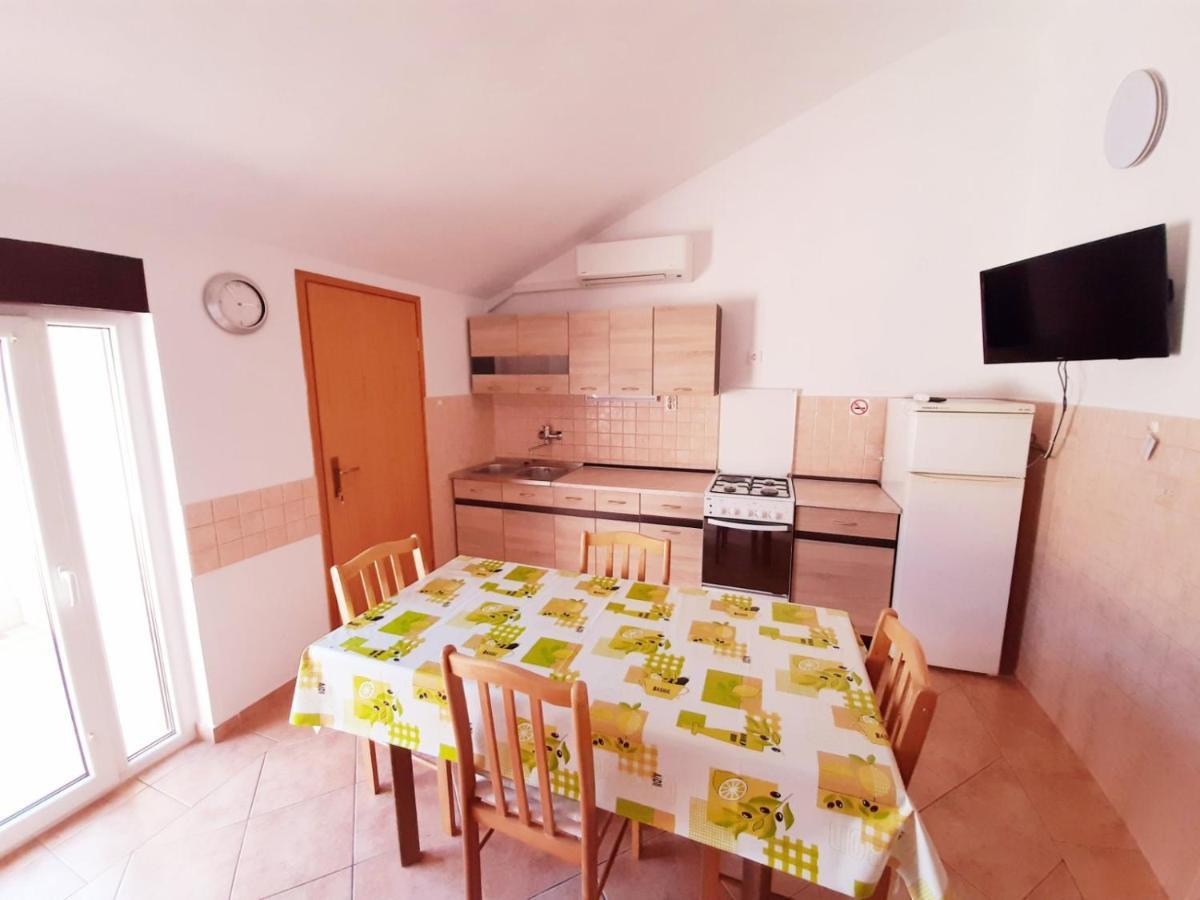 Apartments Izabela Muzic-Fornaric كريس المظهر الخارجي الصورة