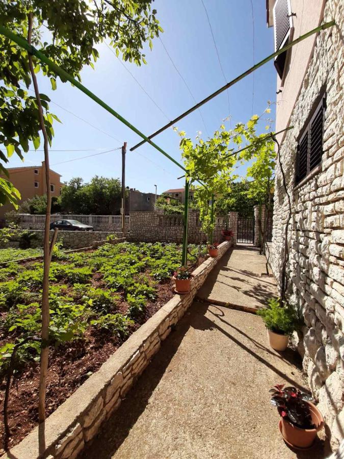 Apartments Izabela Muzic-Fornaric كريس المظهر الخارجي الصورة