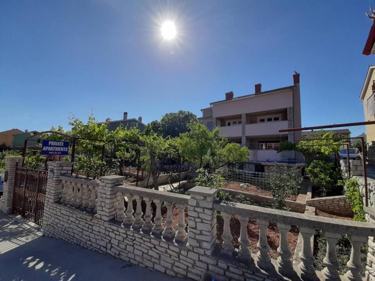 Apartments Izabela Muzic-Fornaric كريس المظهر الخارجي الصورة
