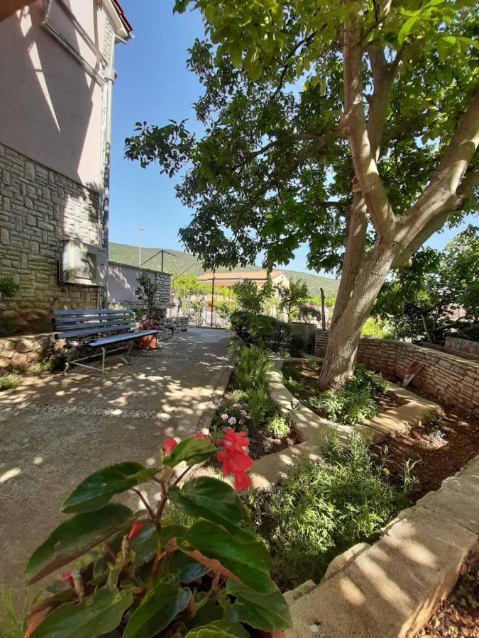 Apartments Izabela Muzic-Fornaric كريس المظهر الخارجي الصورة