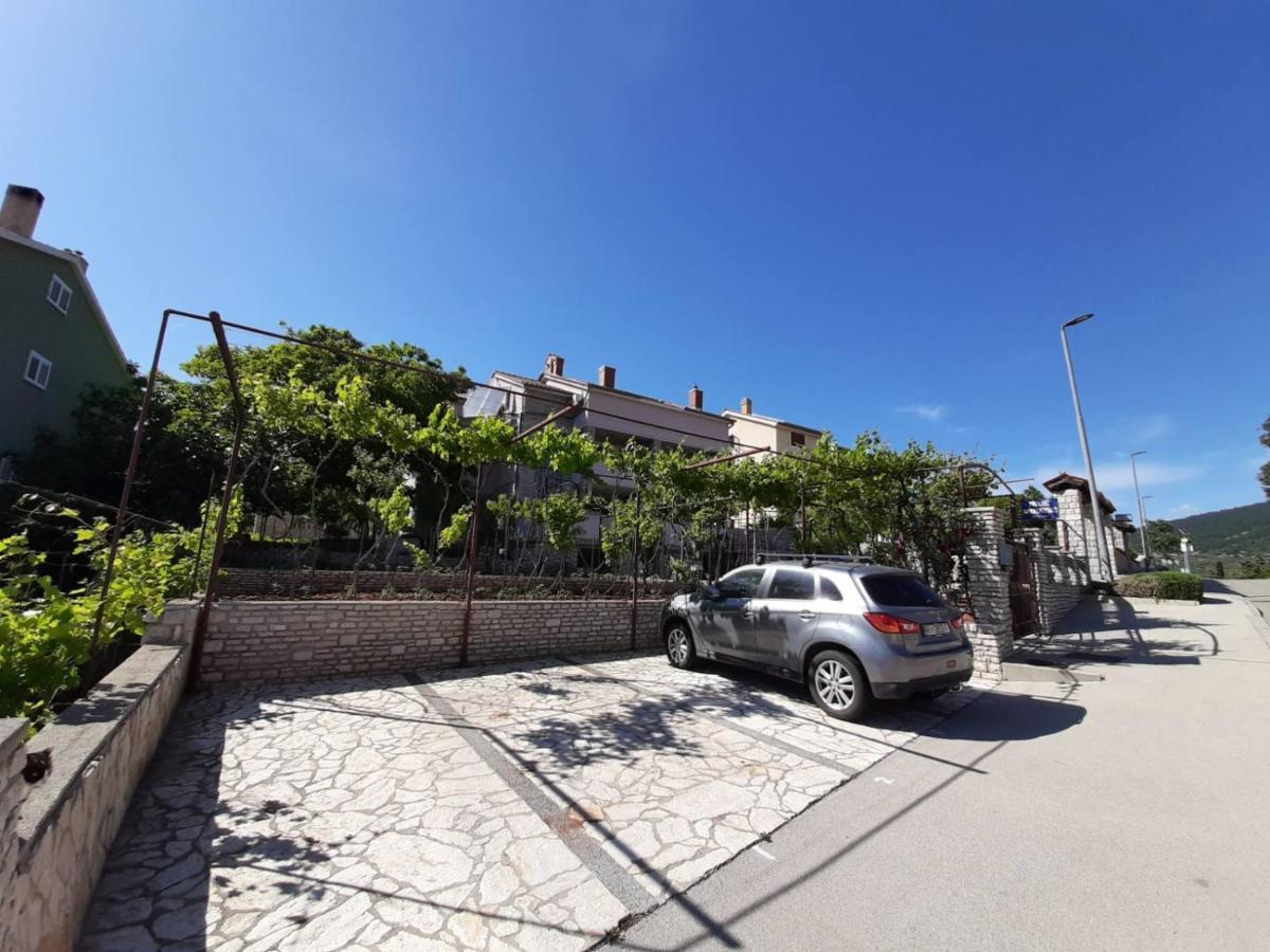 Apartments Izabela Muzic-Fornaric كريس المظهر الخارجي الصورة